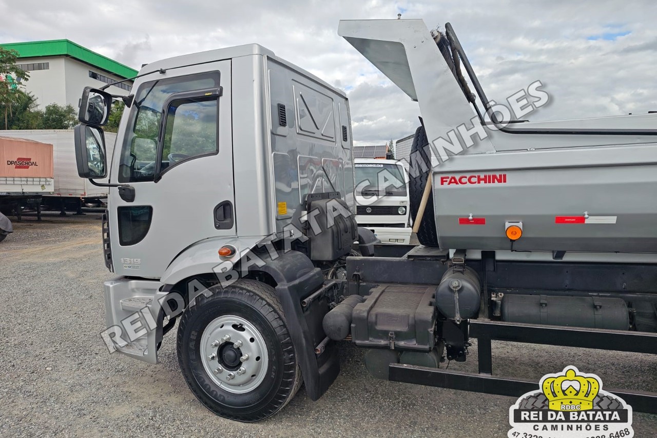 Ford Cargo1319 - 13/13 13