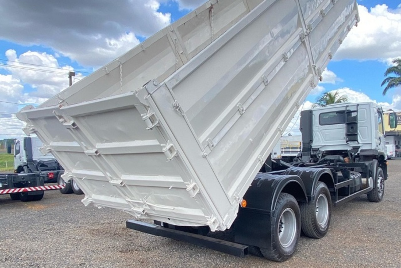 Volkswagen 26-280 Constellation 6x4 - 14/14 3