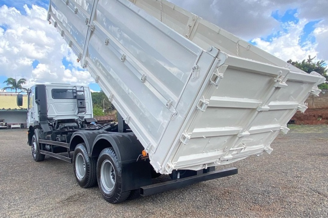 Volkswagen 26-280 Constellation 6x4 - 14/14 5