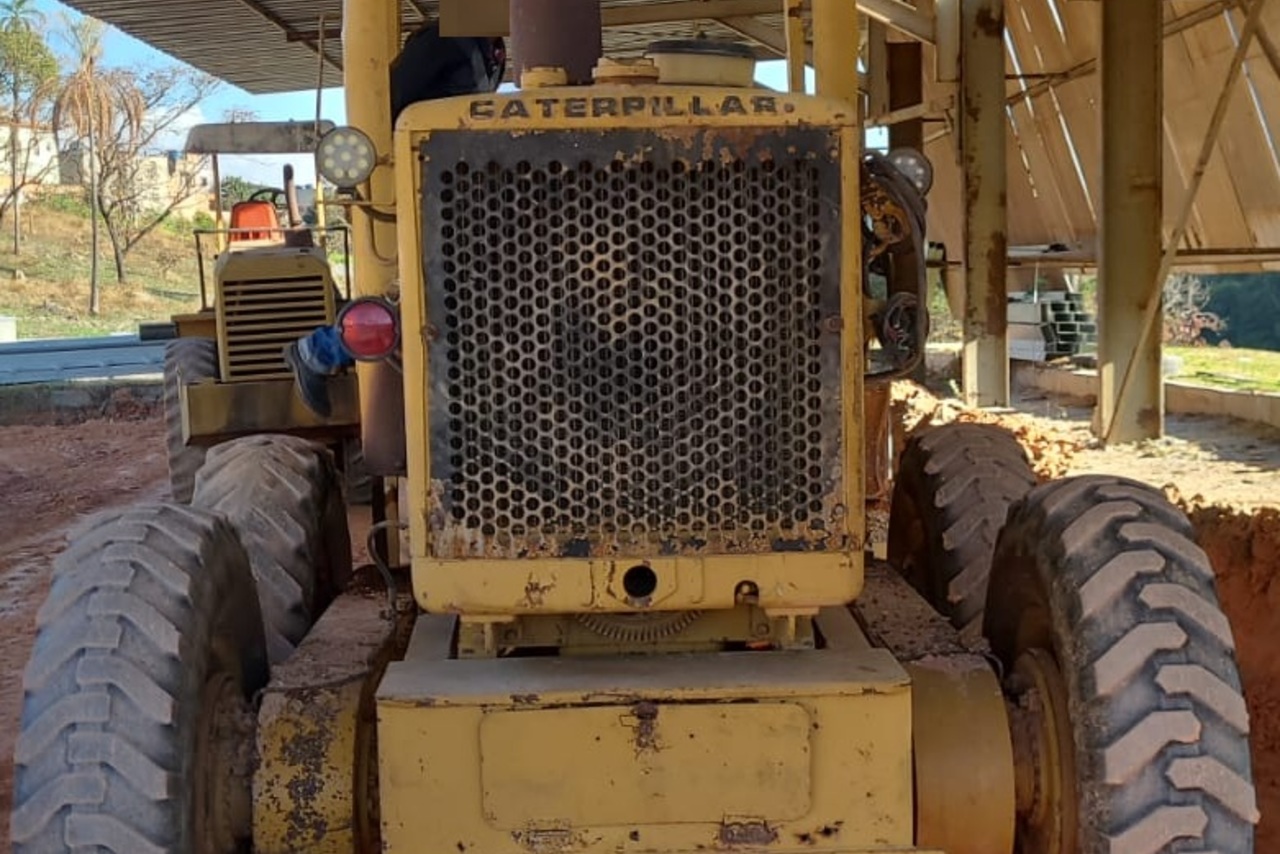 Caterpillar 120B - 90/90 2