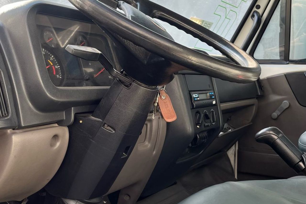 Volkswagen 5150 Delivery - 13/13 6