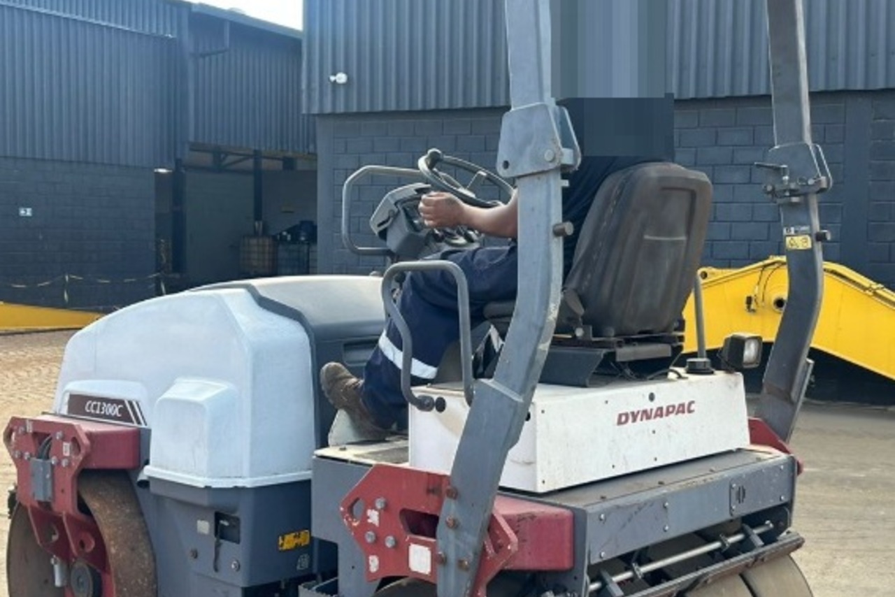 Dynapac  CC1300 - 20/20 2
