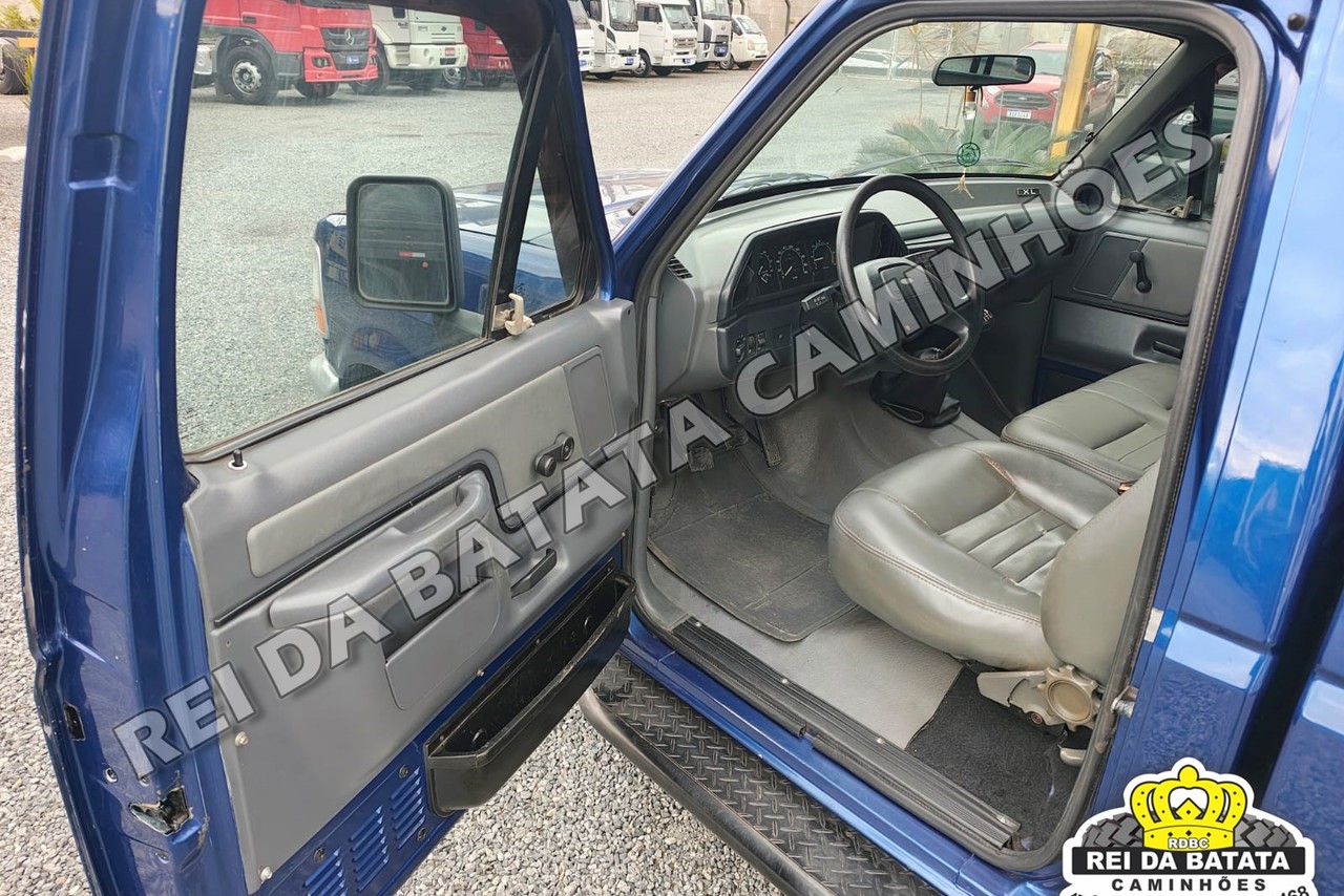 Ford F11000 - 97/97 7