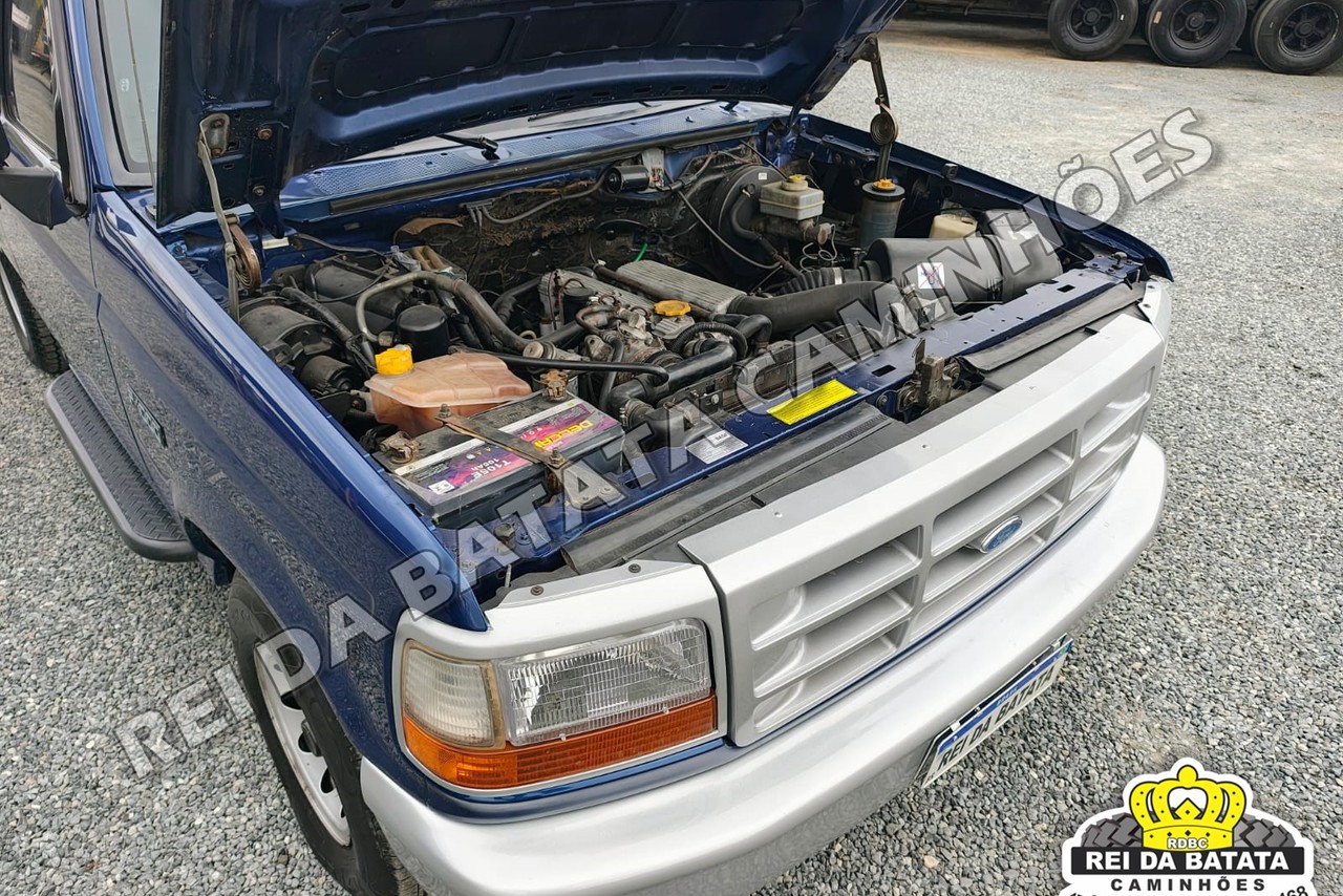 Ford F11000 - 97/97 18