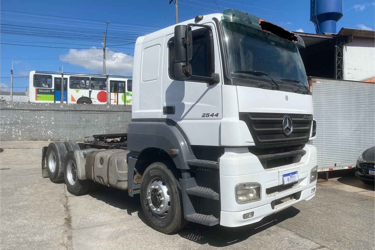 Mercedes Benz Axor 2544 - 09/09 3