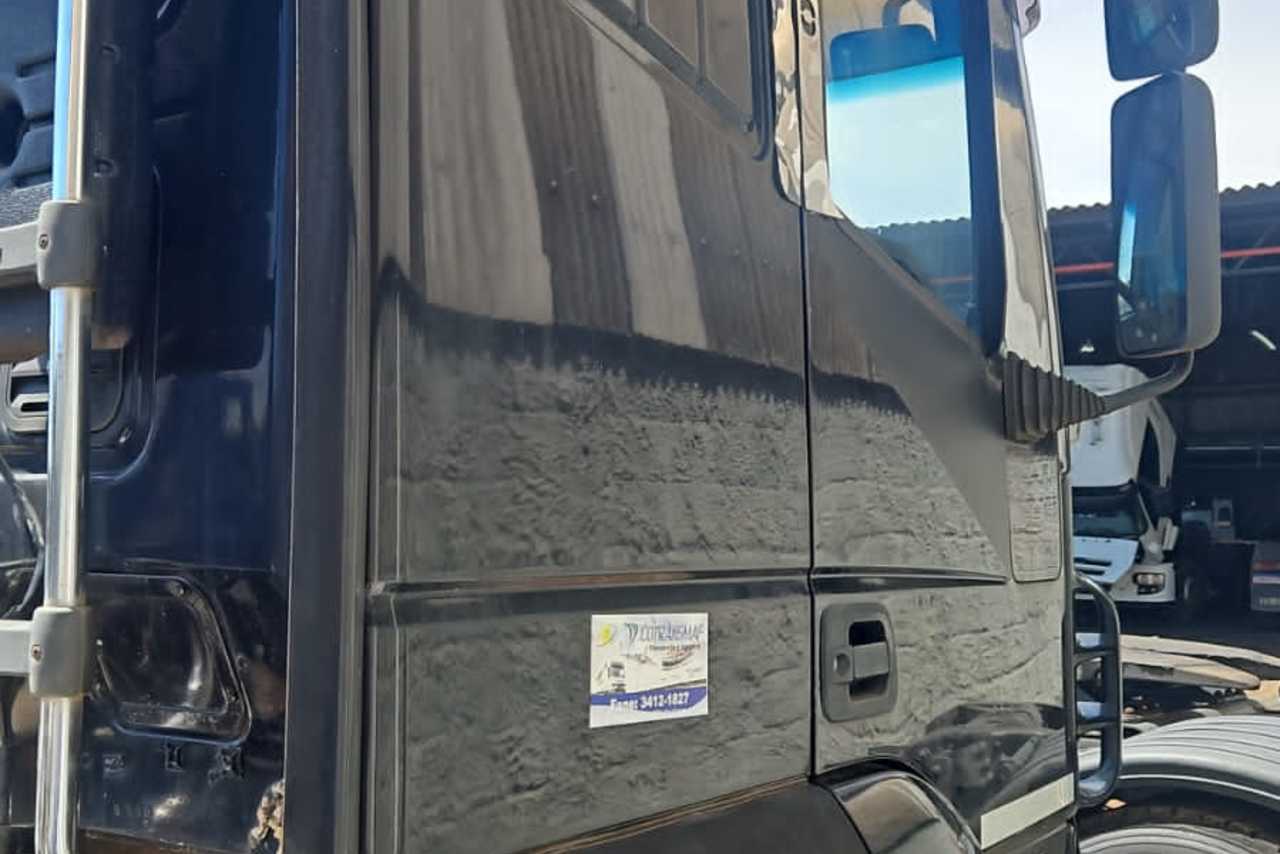 Iveco Stralis 380 - 05/06 4