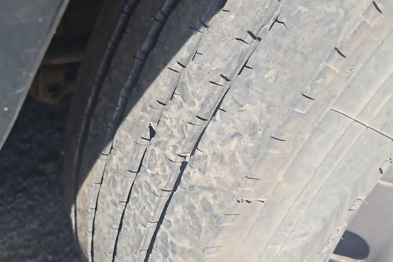 Iveco Stralis 380 - 05/06 5