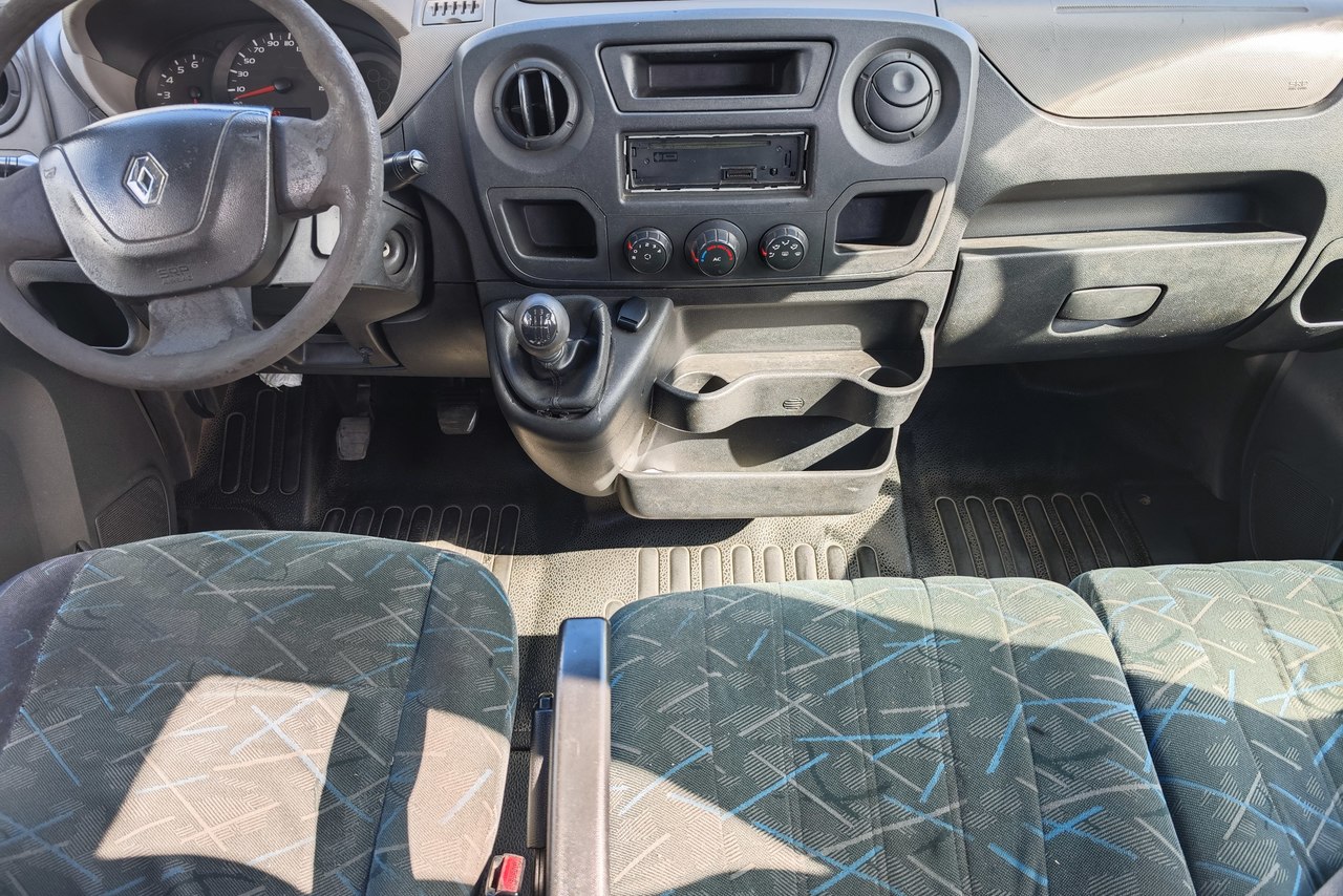 Renault Master Minibus - 14/15 4