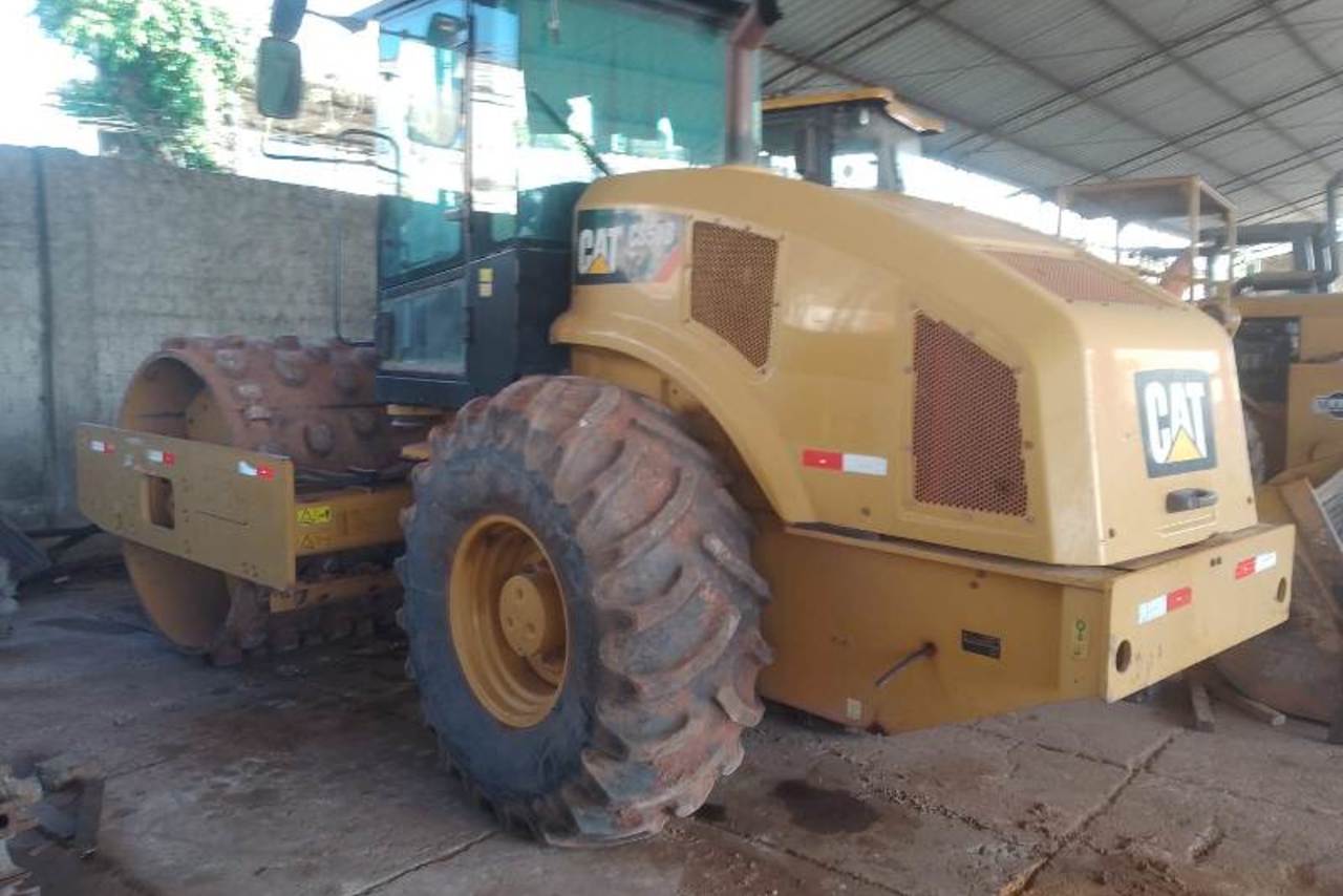 Caterpillar CS54B - 15/15 4
