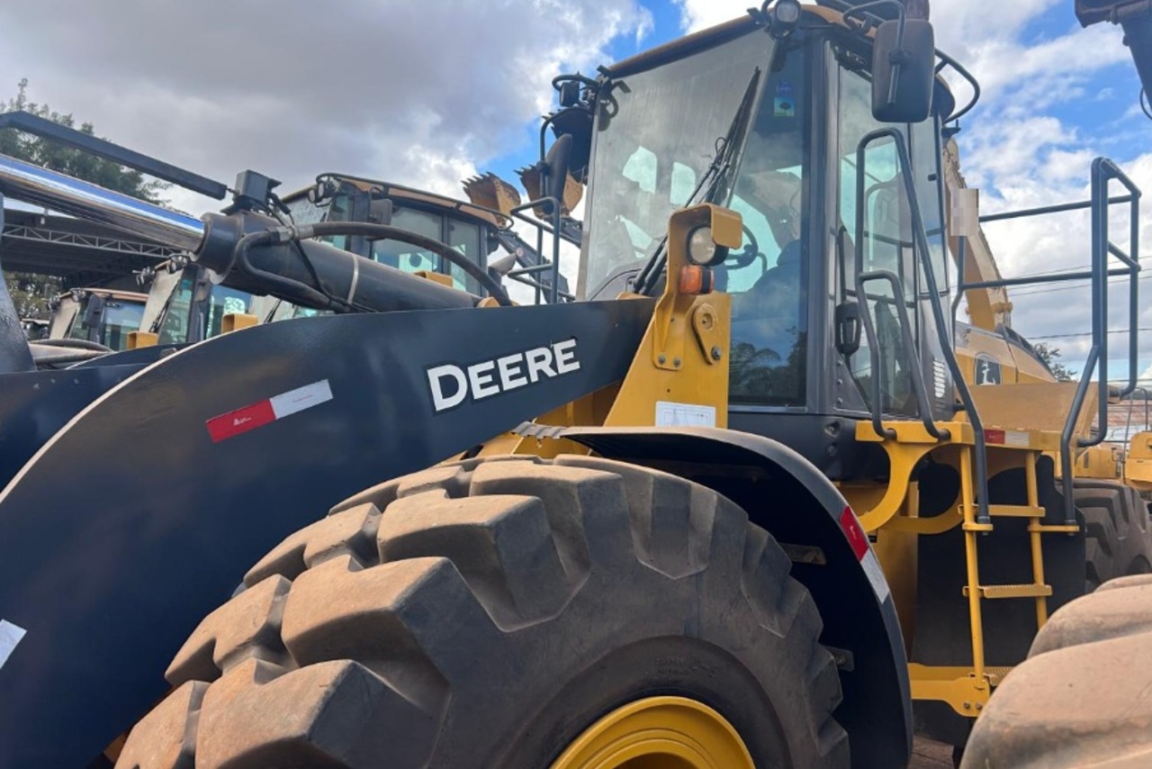 John Deere 724K - 23/23 3