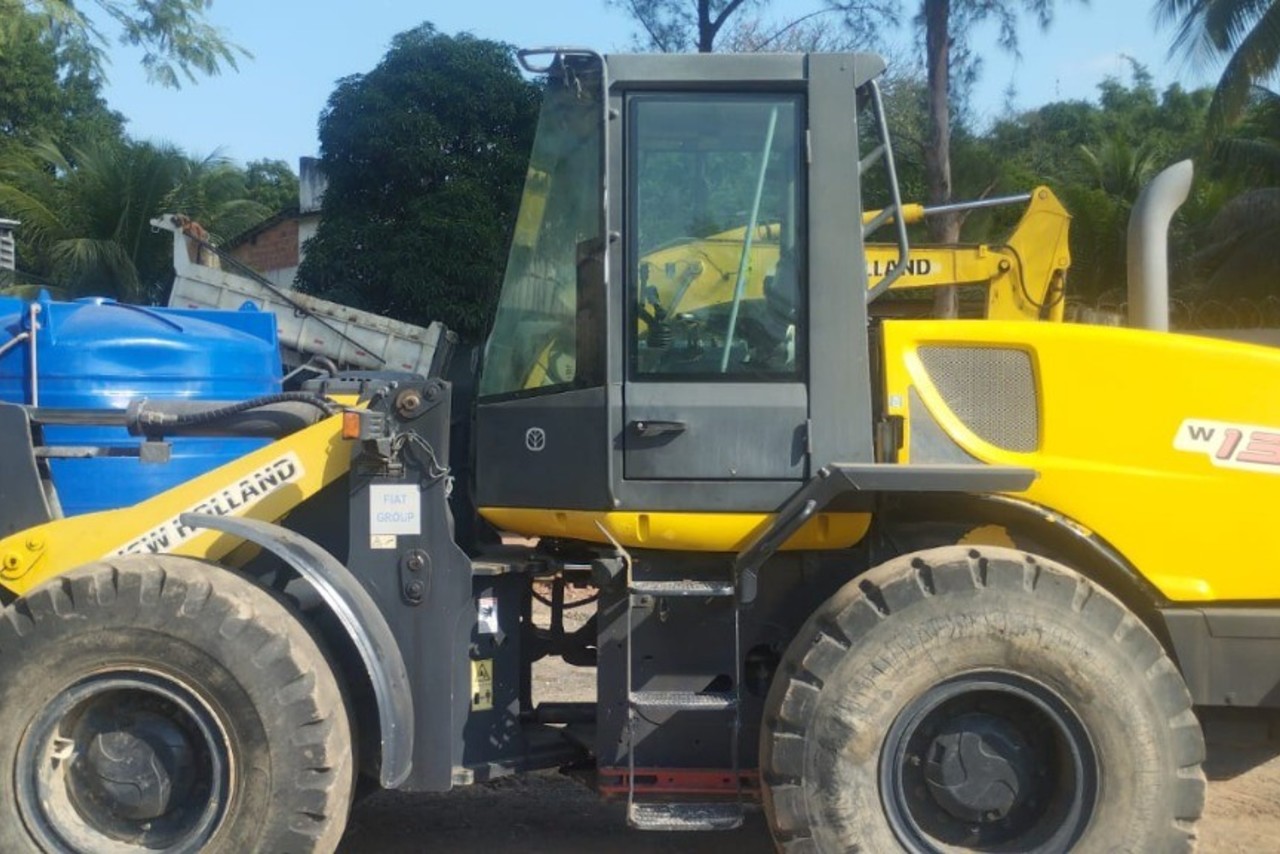 New Holland W130 - 15/15 2