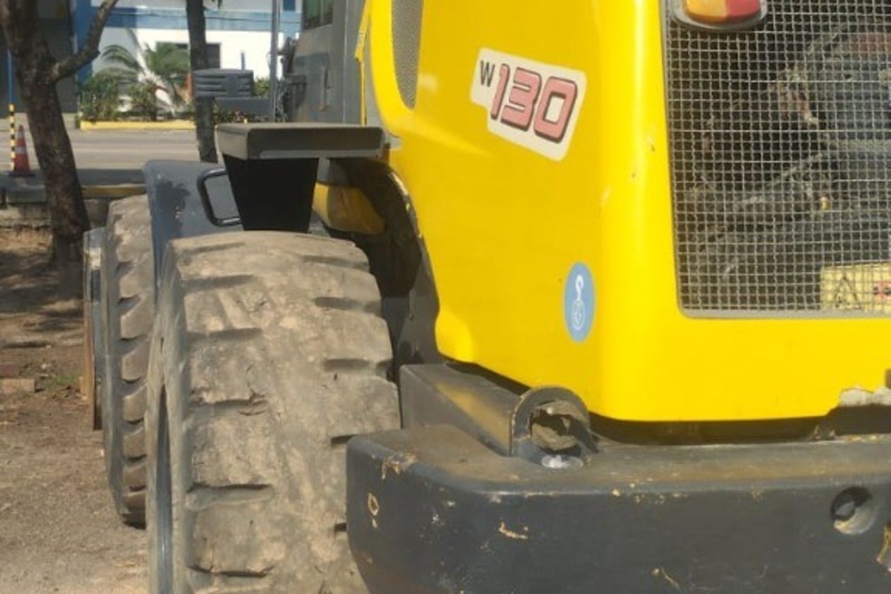 New Holland W130 - 15/15 3