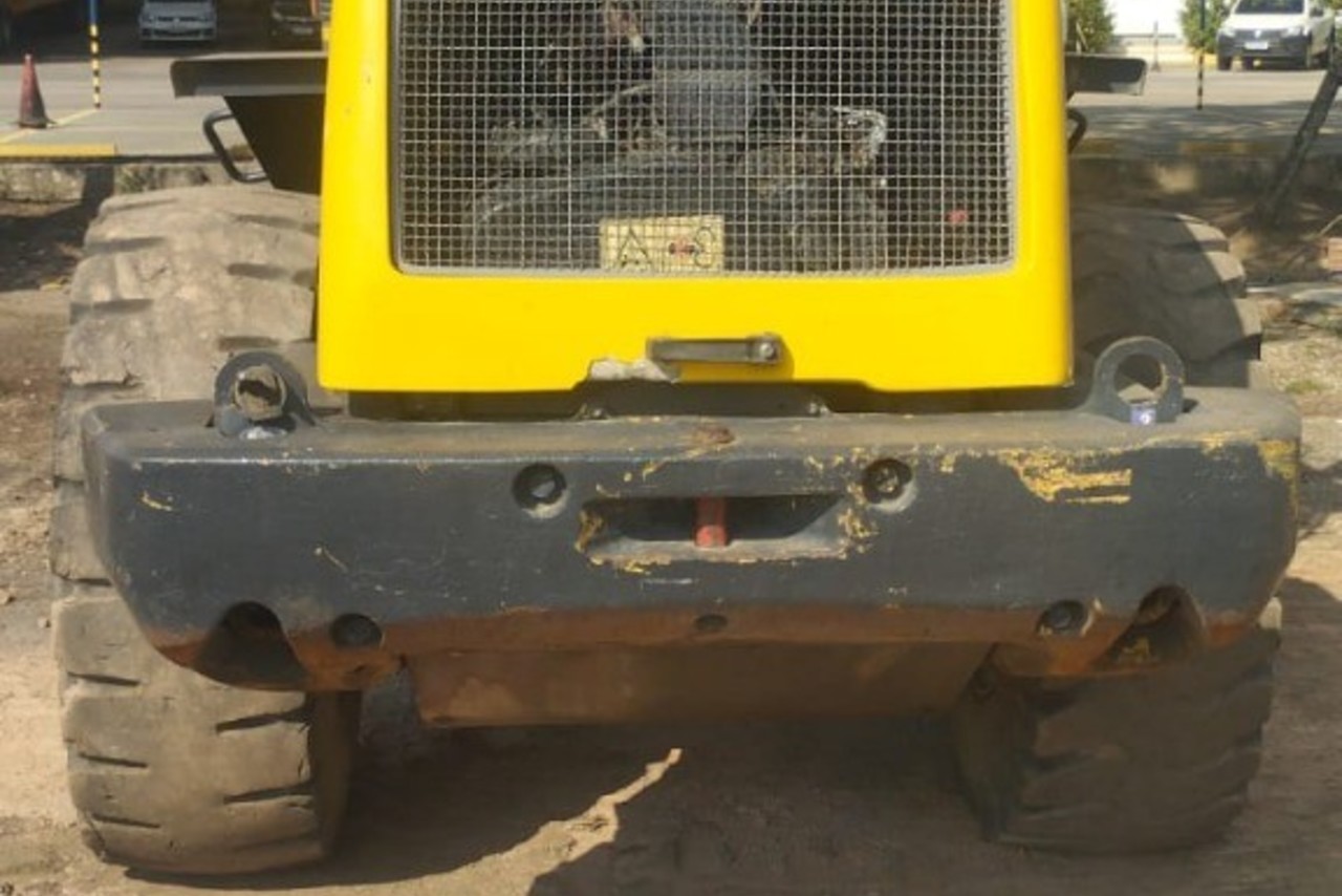New Holland W130 - 15/15 4