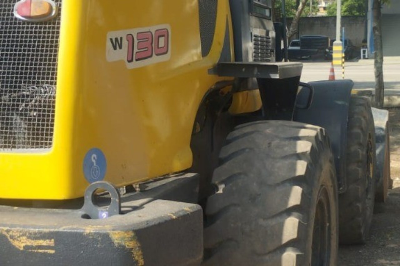 New Holland W130 - 15/15 5
