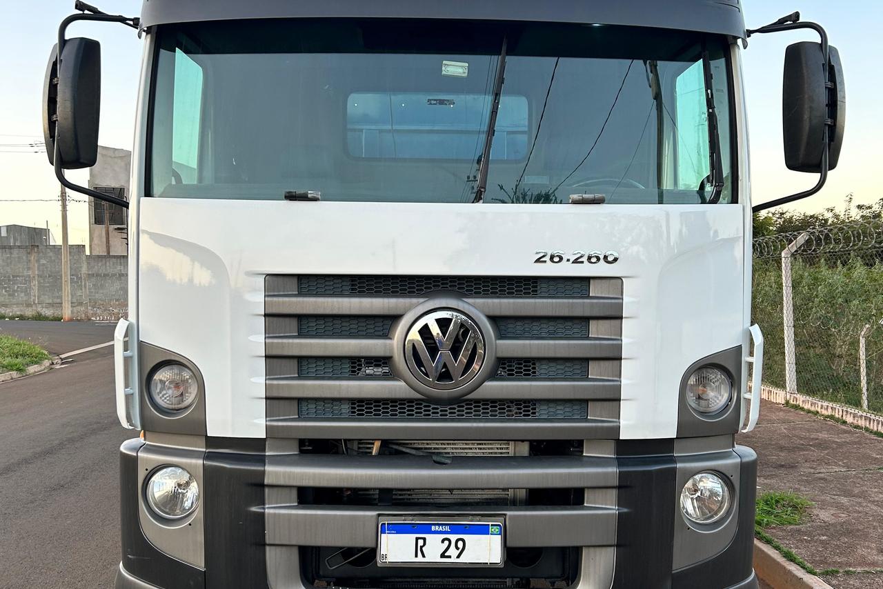 Volkswagen 26-260 E Constel. 6x4 - 10/11 4