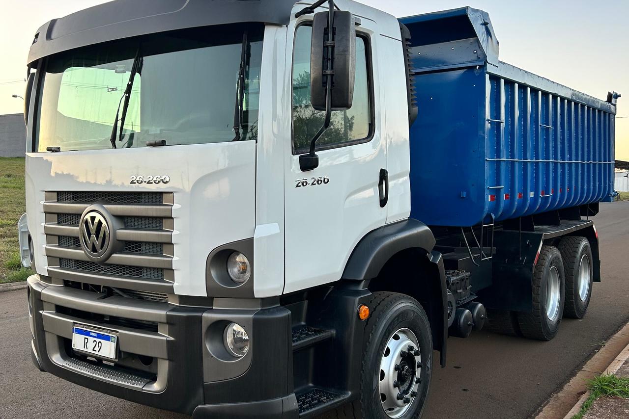 Volkswagen 26-260 E Constel. 6x4 - 10/11 6
