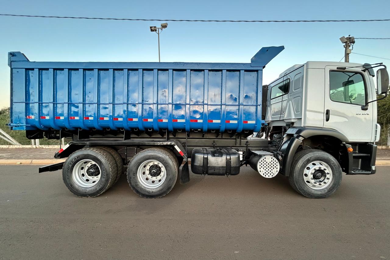 Volkswagen 26-260 E Constel. 6x4 - 10/11 7