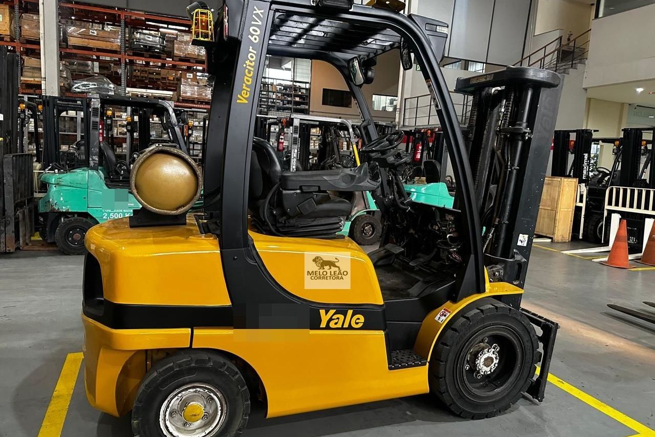 Yale Empilhadeira - 11/11 4