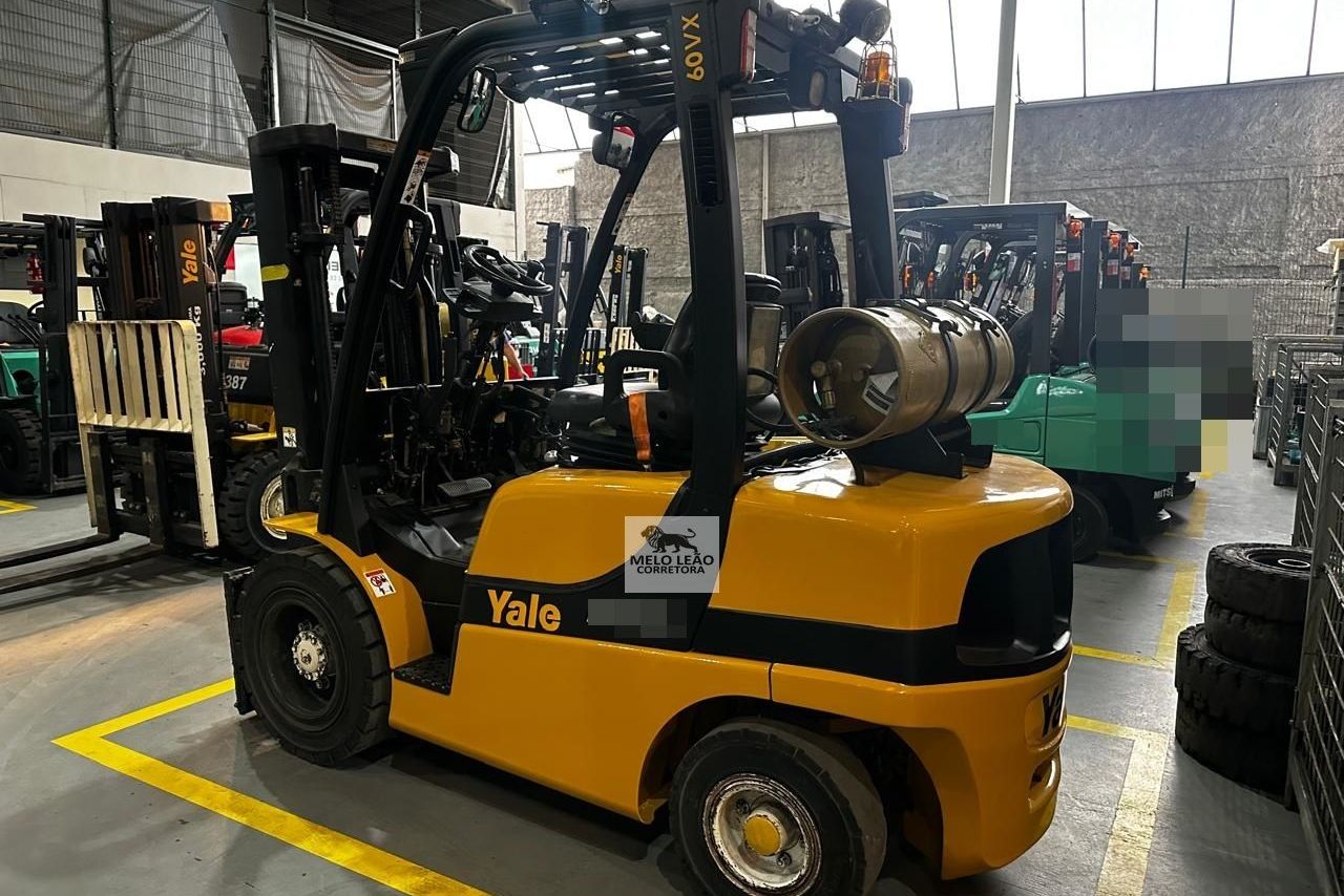 Yale Empilhadeira - 11/11 8