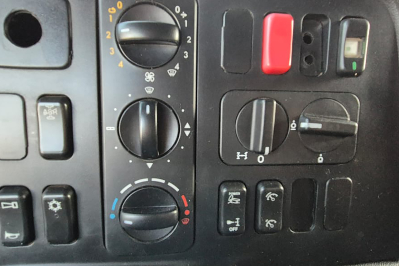 Mercedes Benz Axor 2544 - 20/20 3