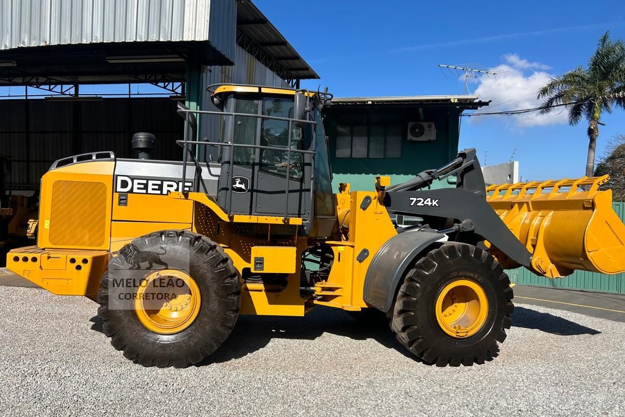John Deere 724K - 14/14 3