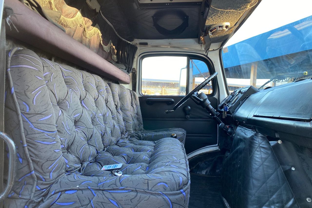 Mercedes Benz MB 1517 - 87/87 14
