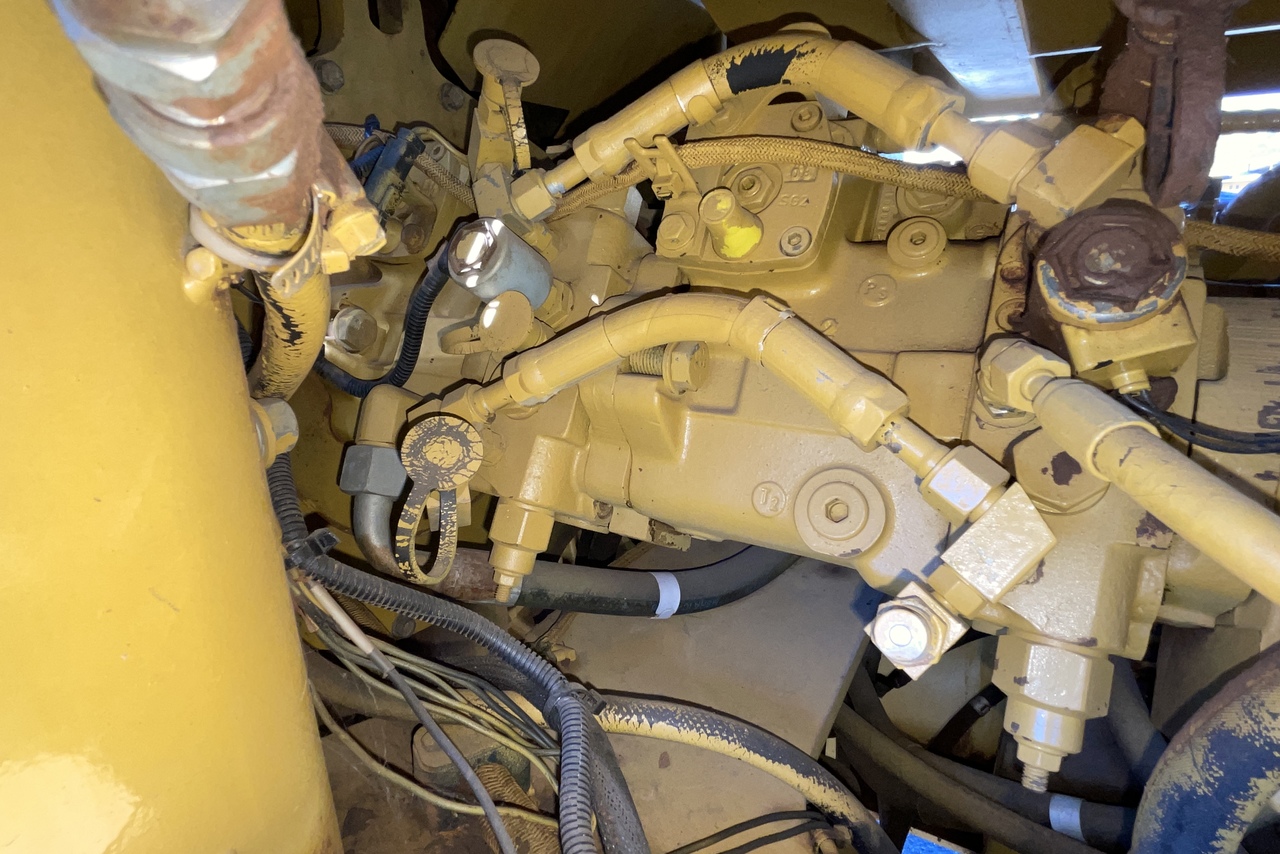 Caterpillar CP533E - 10/10 14
