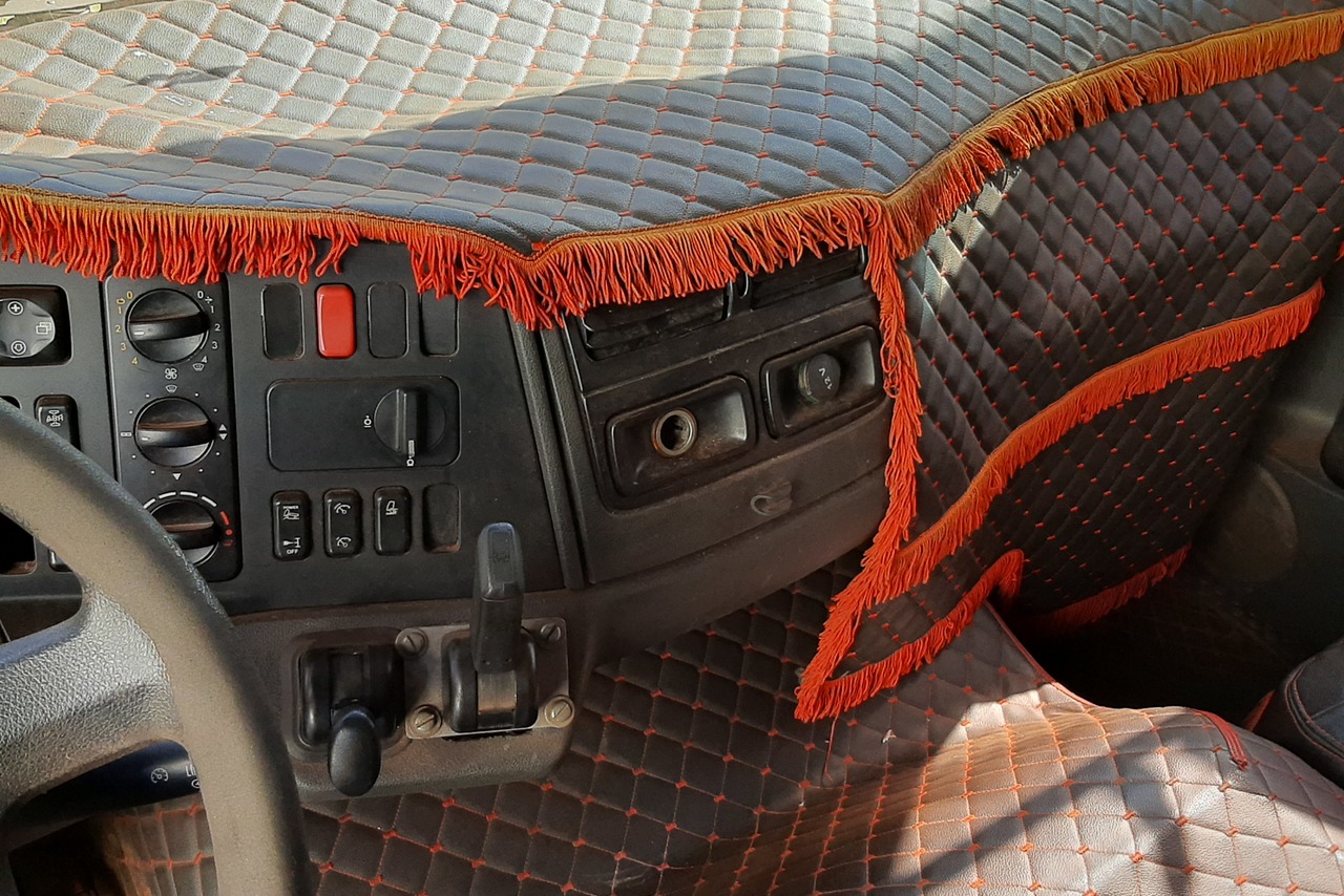 Mercedes Benz Atego 2430 - 20/20 10