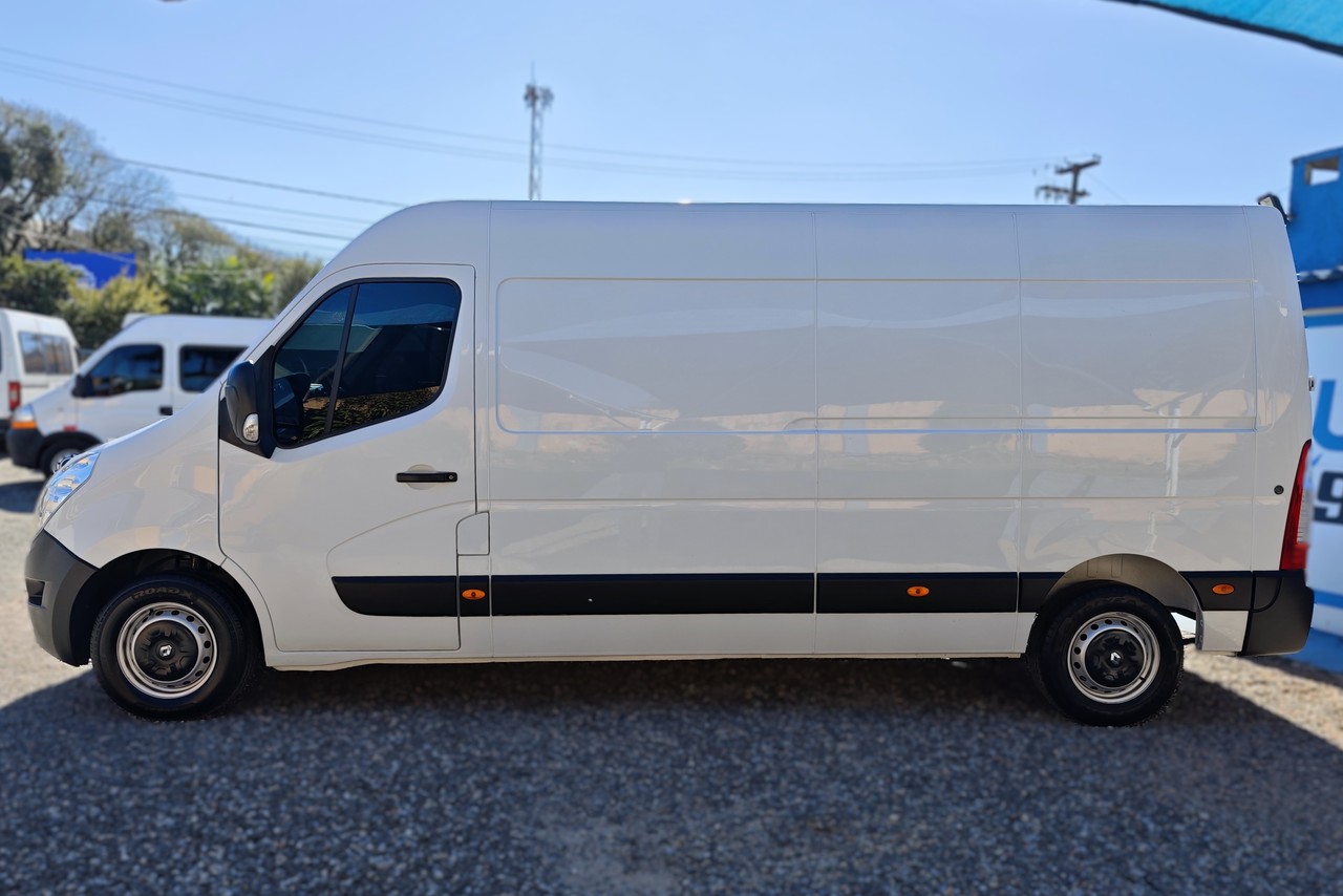 Renault Master Furgão - 17/18 4