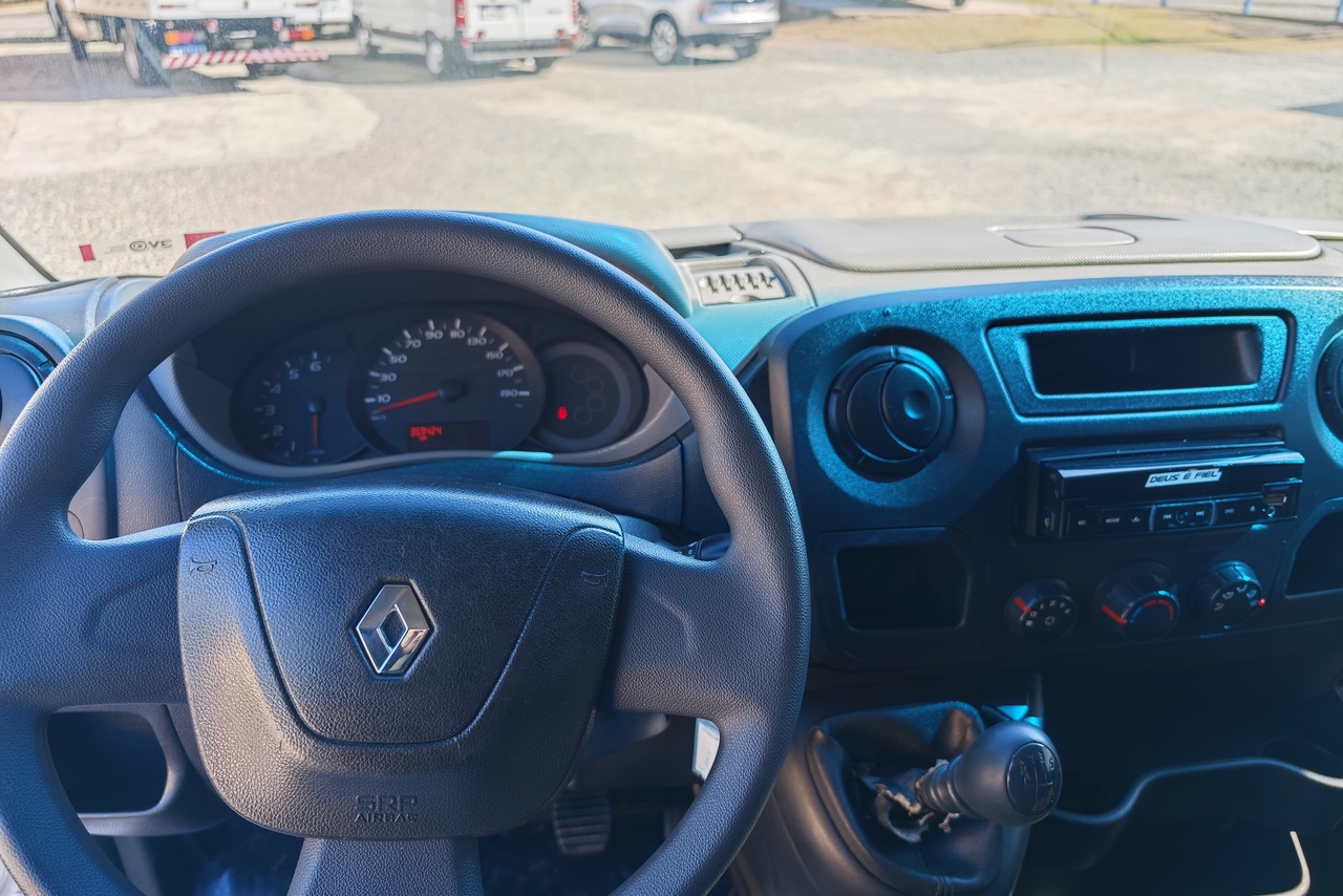 Renault Master Furgão - 17/18 7