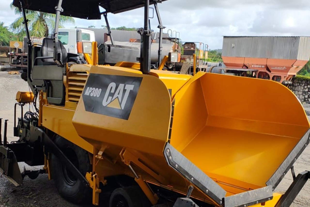 Caterpillar AP300 - 11/11 5