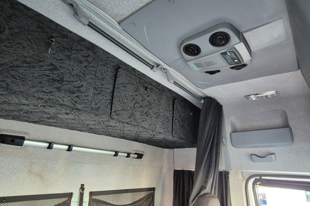Mercedes Benz Axor 2544 - 19/19 9
