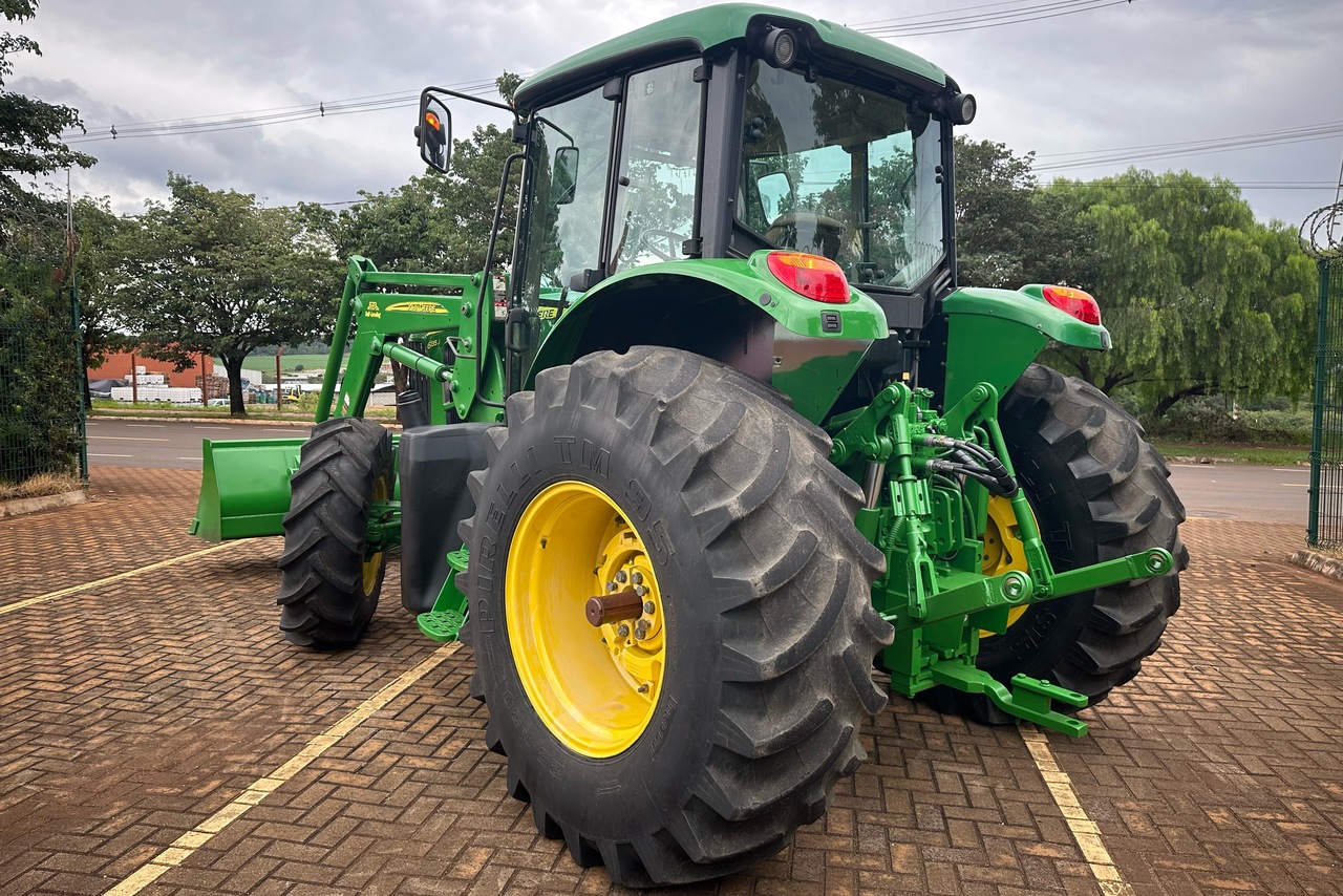 John Deere 6135J - 19/19 2