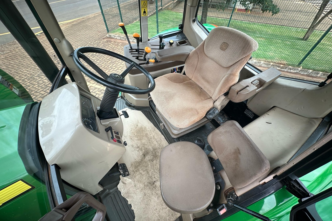 John Deere 6135J - 19/19 10