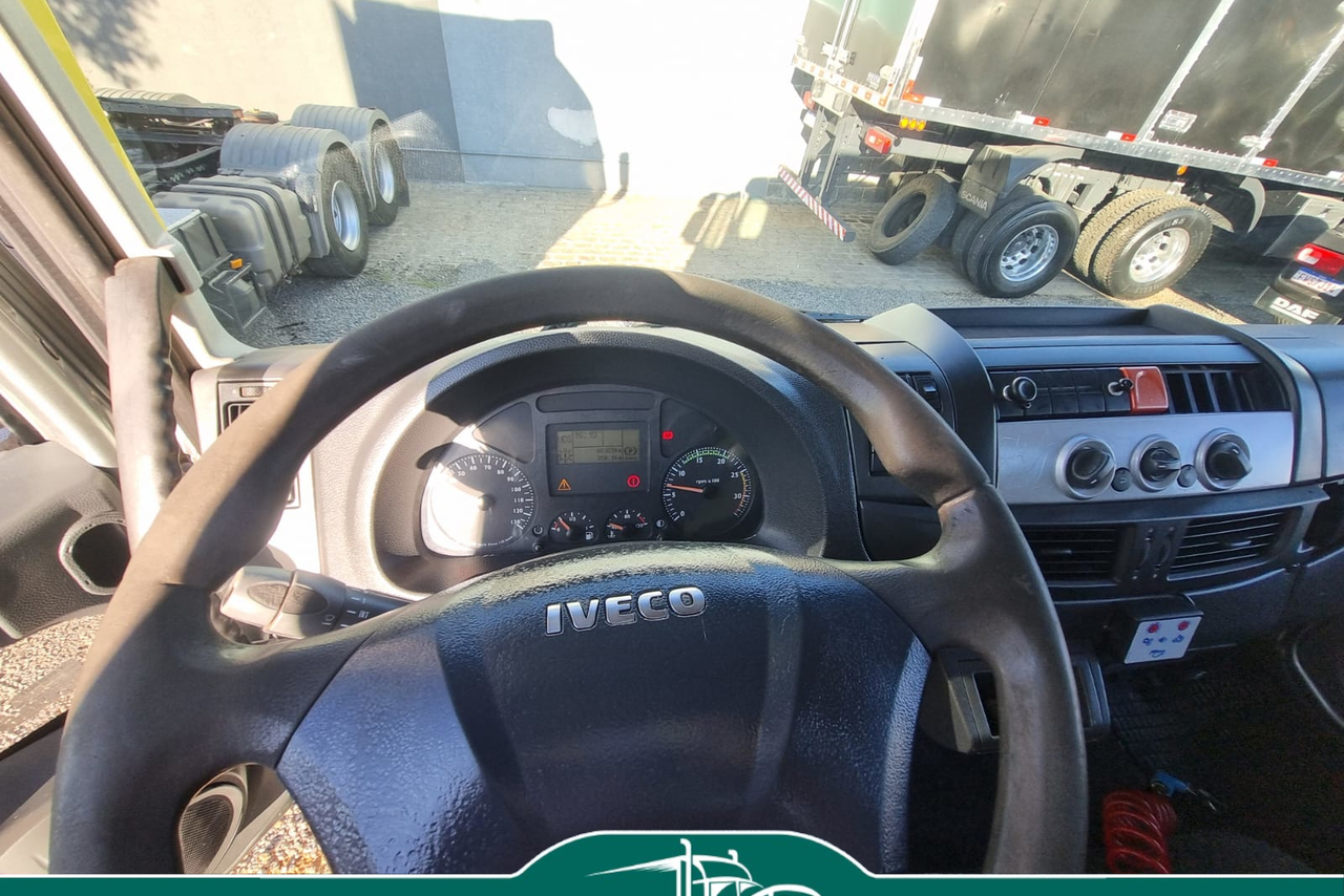 Iveco Tector 240E28 - 13/13 17