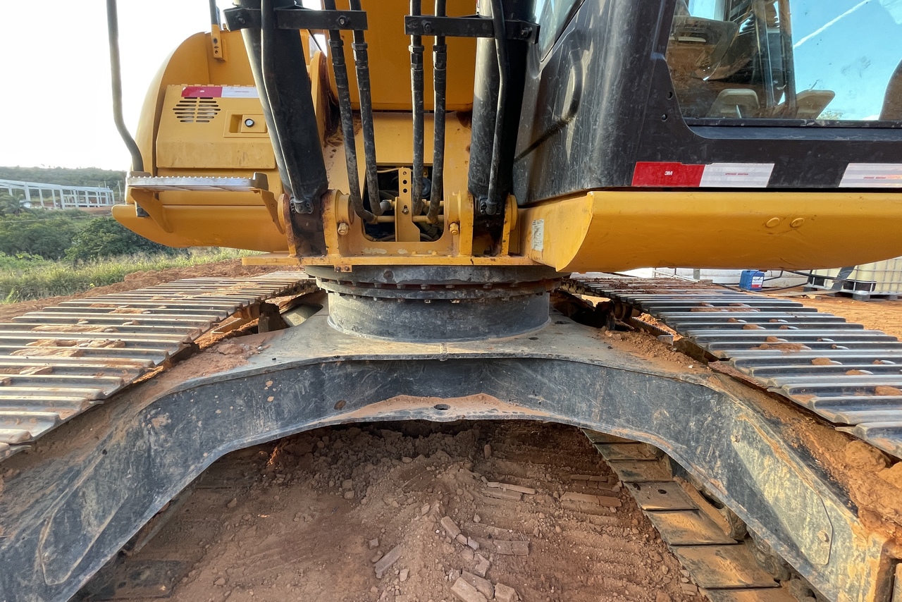 JCB JS220LC - 19/19 9
