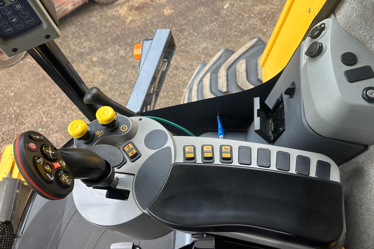 New Holland TC 4.90 - 21/21 2
