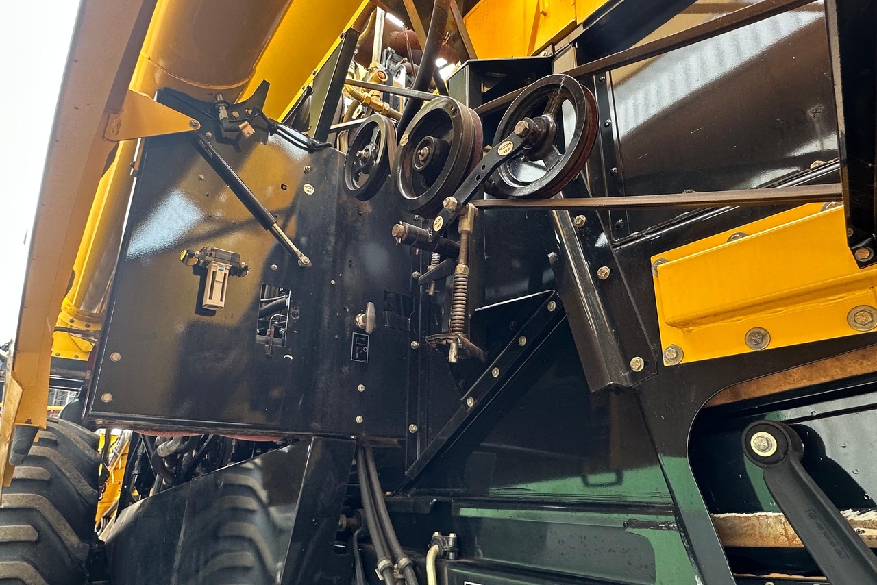 New Holland TC 4.90 - 21/21 8