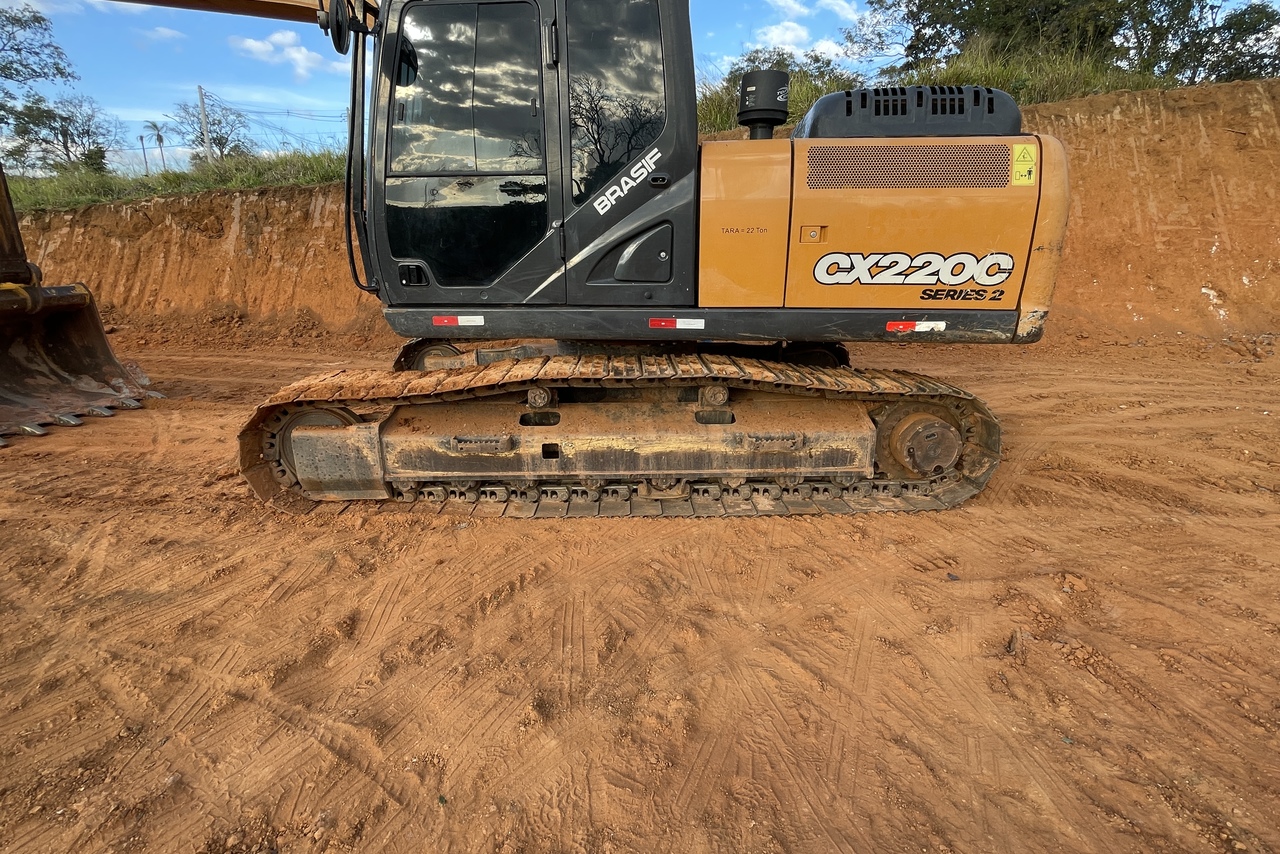 Case CX220 - 21/21 19