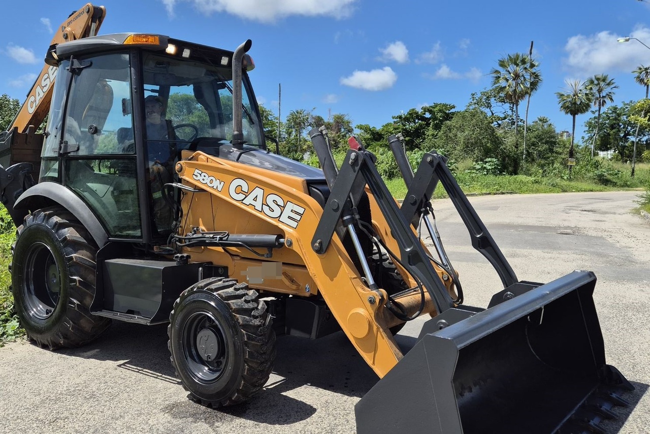 Case 580N - 18/18 2