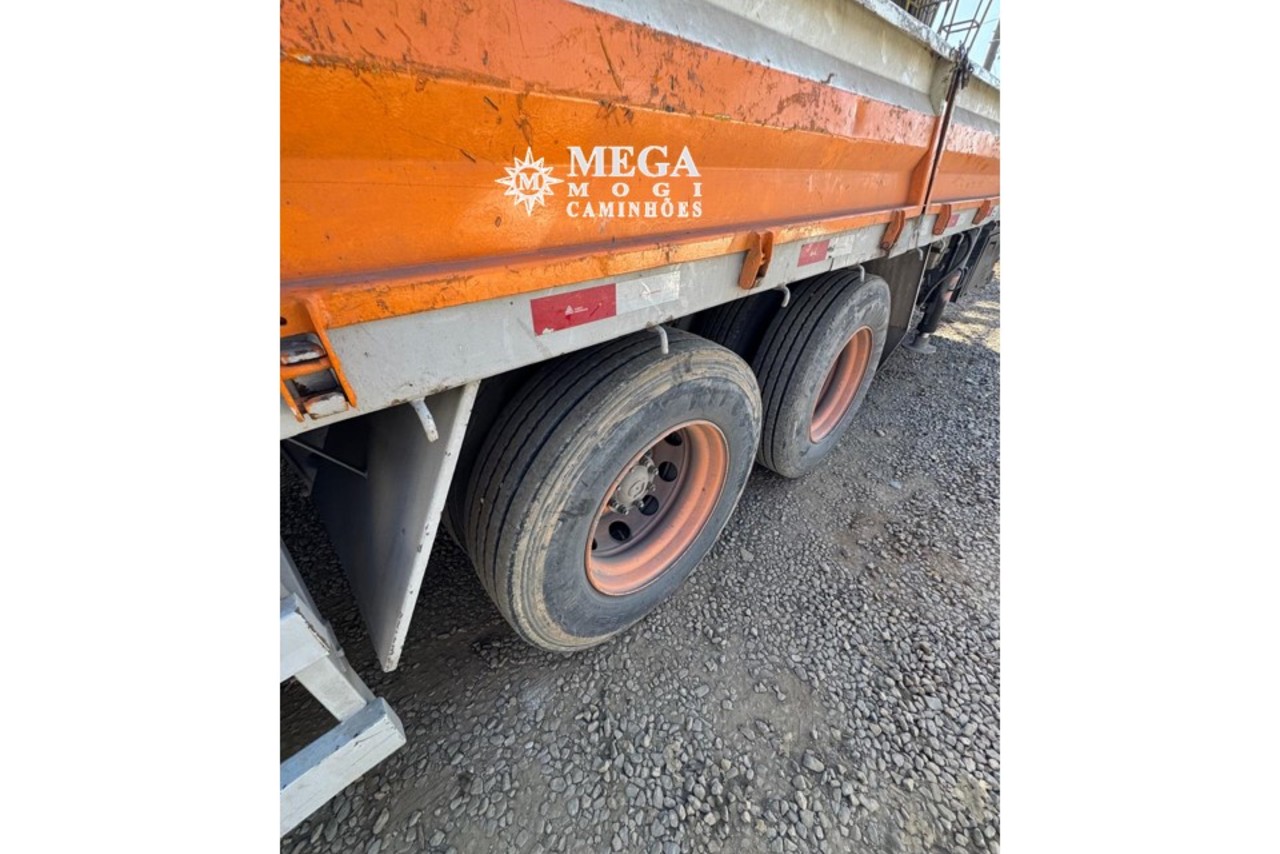 Volvo VM 270 - 13/13 18
