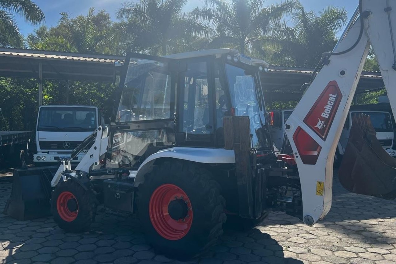 Bobcat B760 - 24/24 2