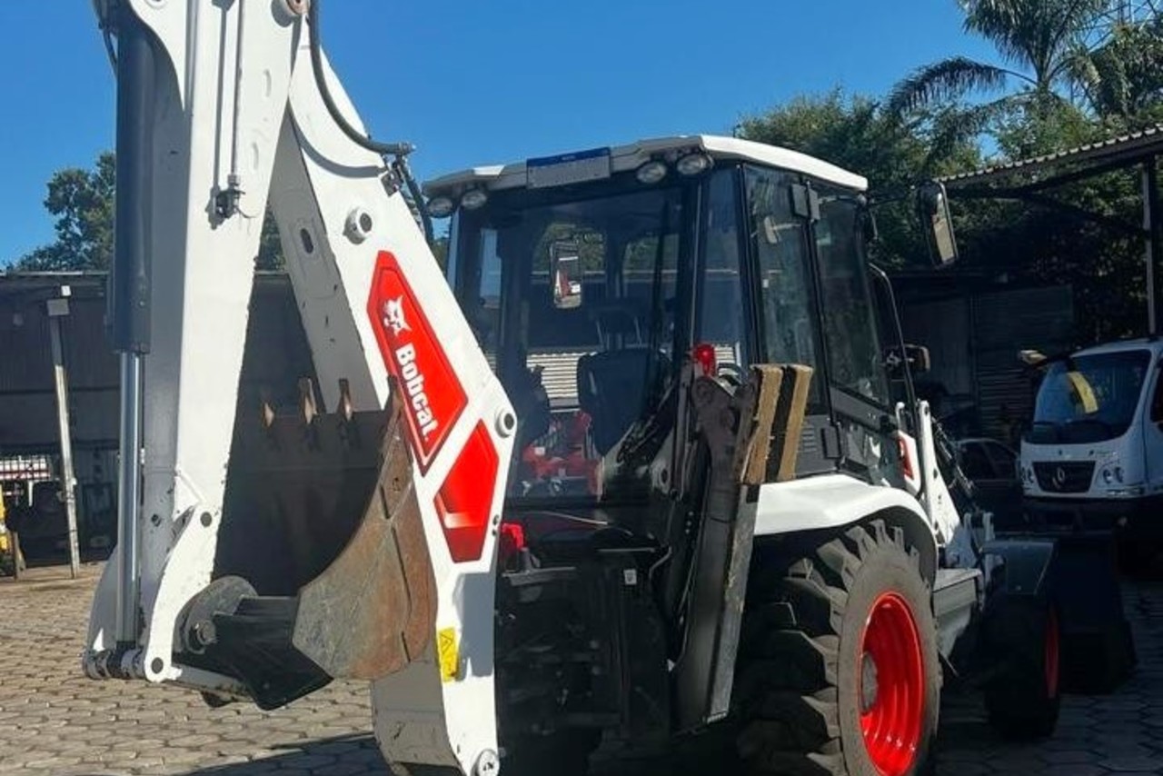 Bobcat B760 - 24/24 3