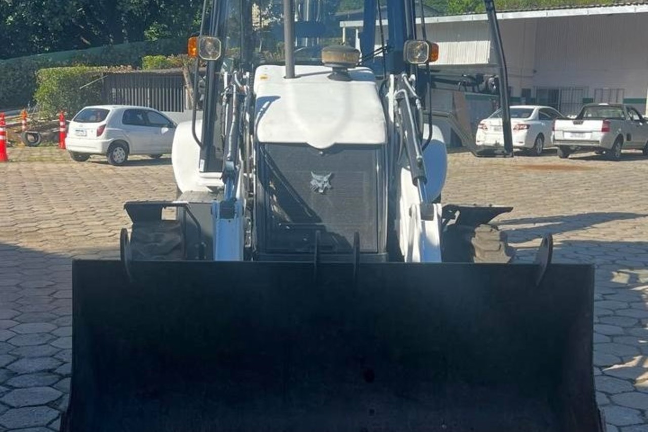Bobcat B760 - 24/24 6