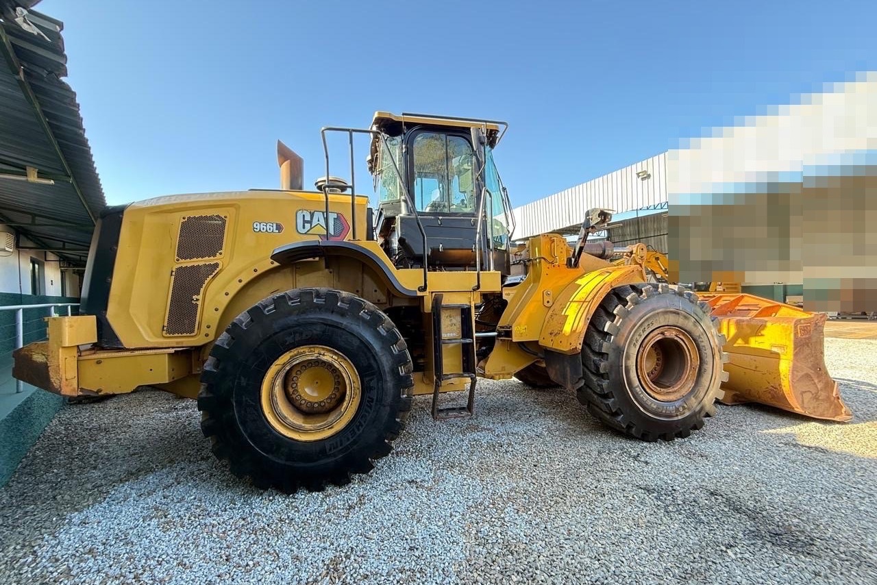 Caterpillar  966L - 21/21 12