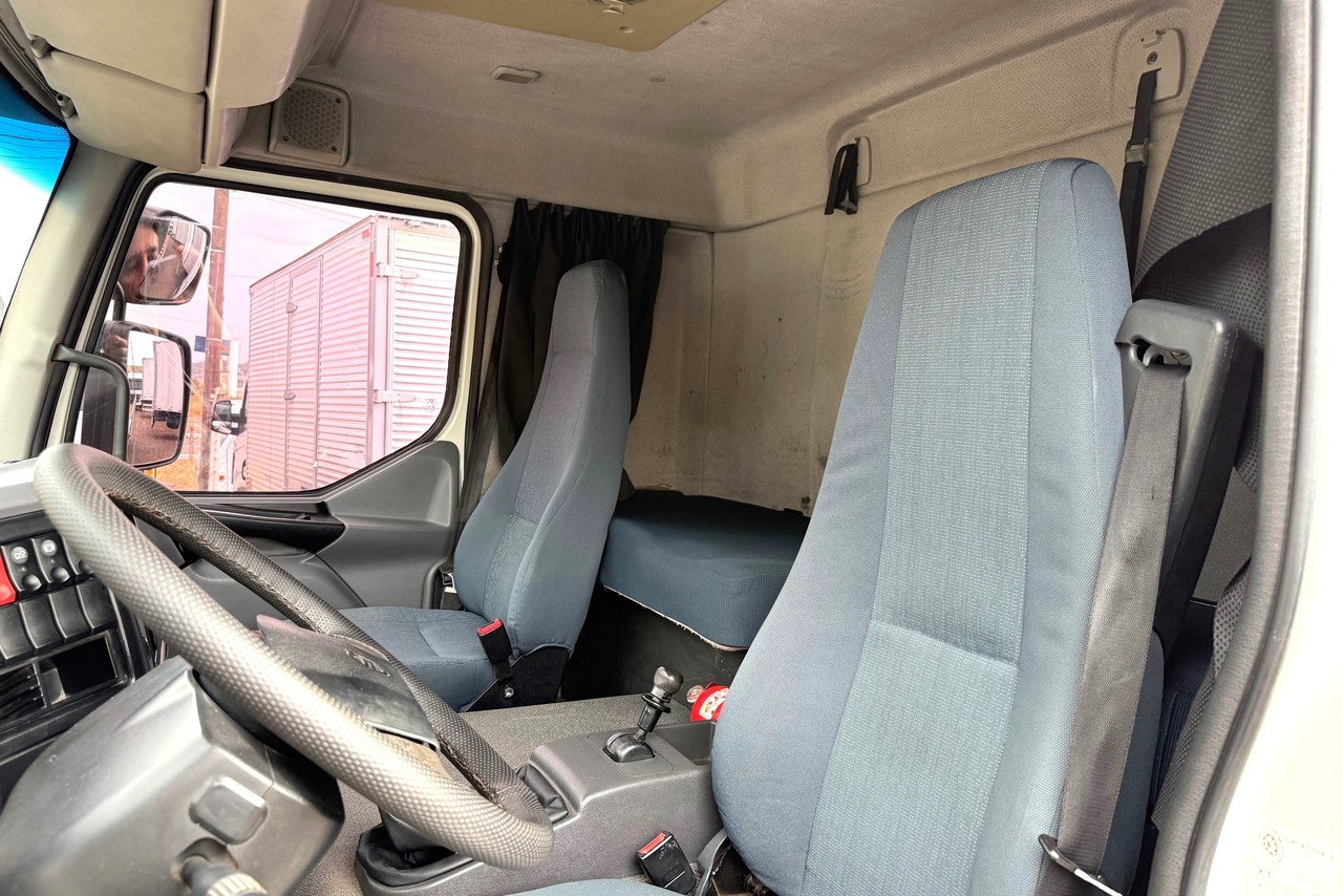Volvo VM260 - 11/11 5