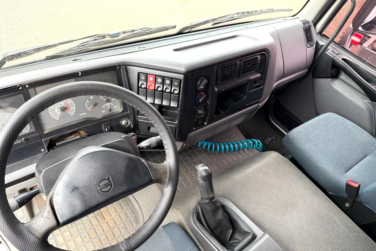 Volvo VM260 - 11/11 7