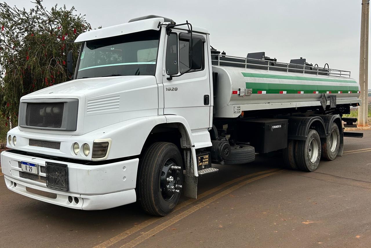 Mercedes Benz MB 1620 - 01/01 4