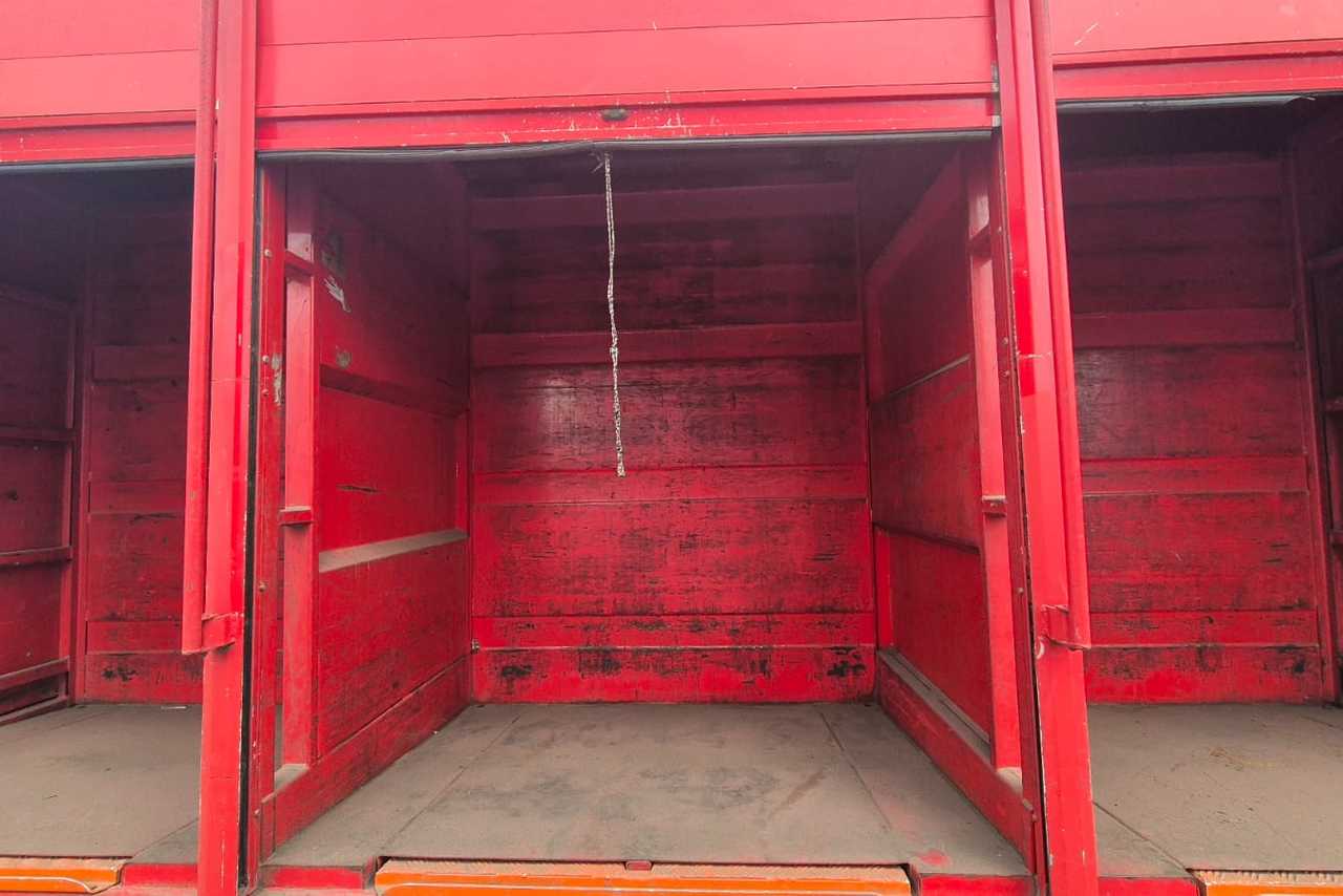 Volkswagen 11-180 Delivery - 18/19 2