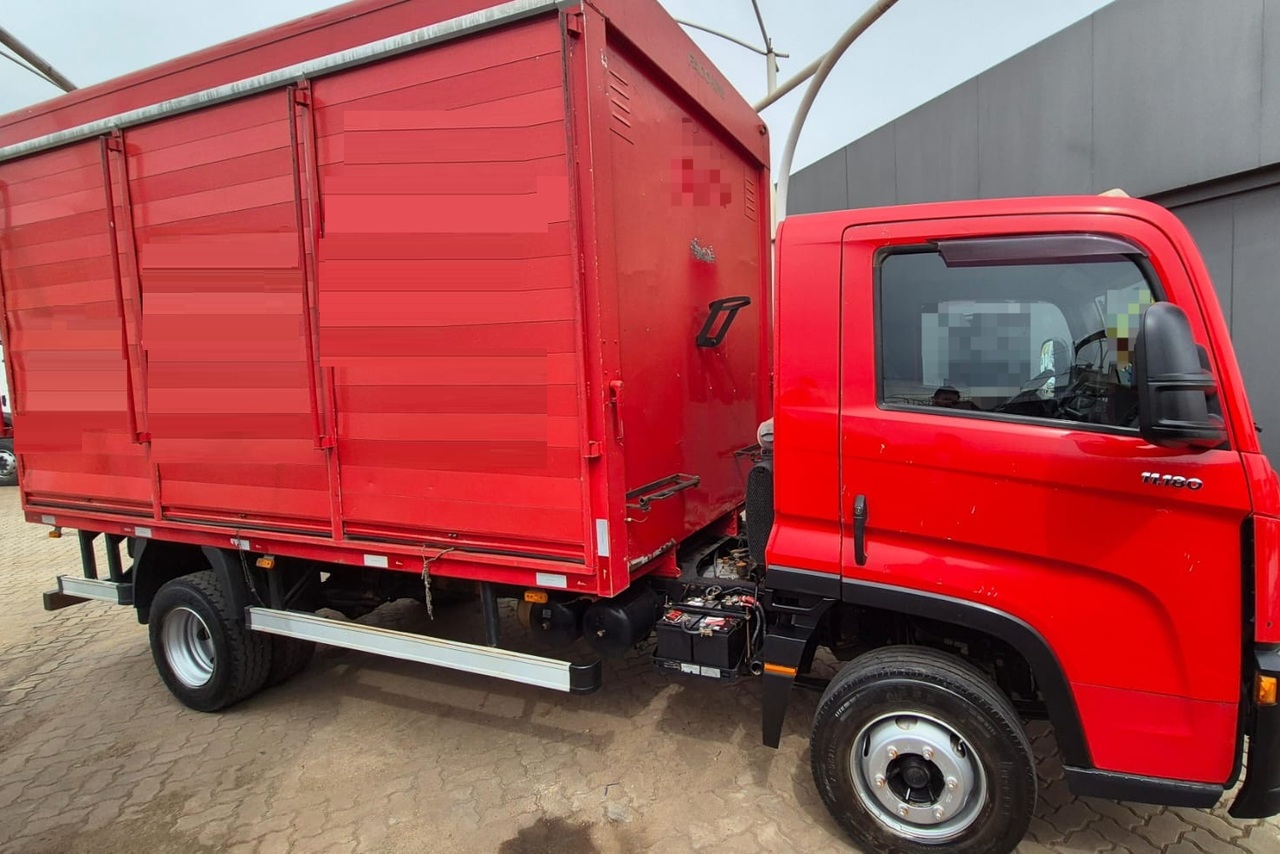 Volkswagen 11-180 Delivery - 18/19 4